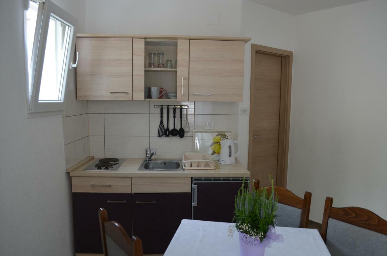 Apartments Mul Baška Exteriör bild