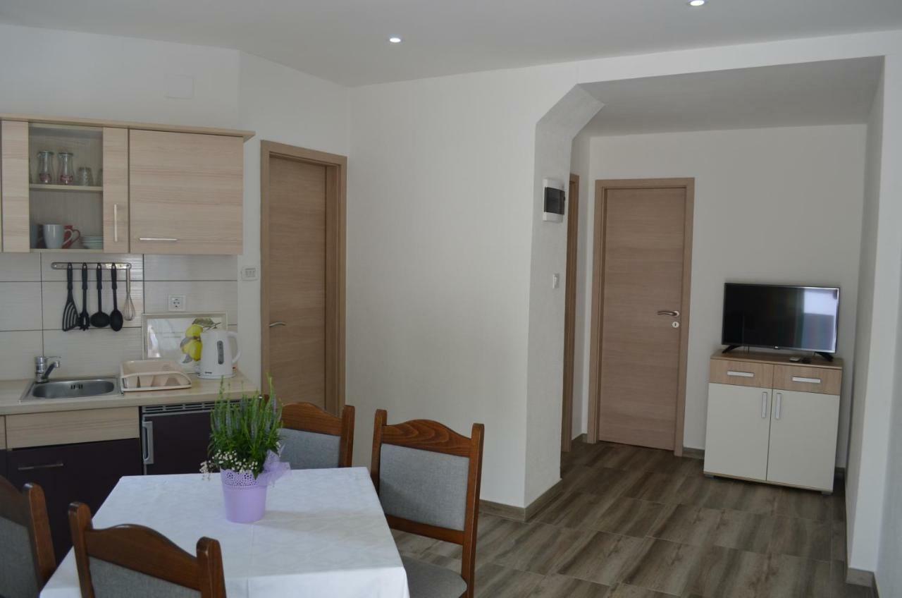 Apartments Mul Baška Exteriör bild